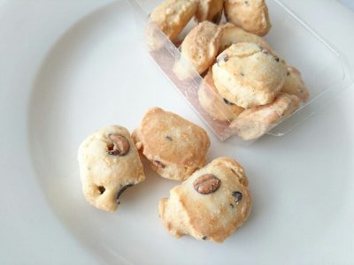 京都しゅみチョコおかき(黒豆おかき×きな粉チョコ)