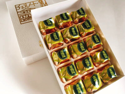 あづまや 金露梅