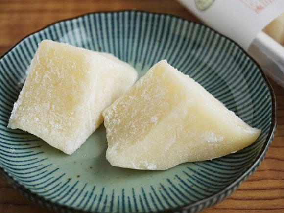 みうら庵 もちもち三角バター餅中身