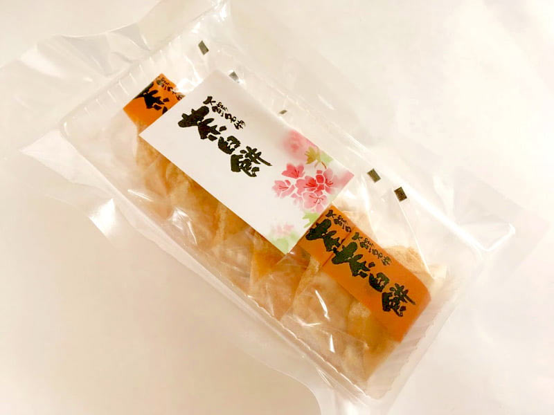 萩桂堂虎屋 茶臼餅外装