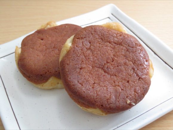 紅いもケーキ　おもろ　中身