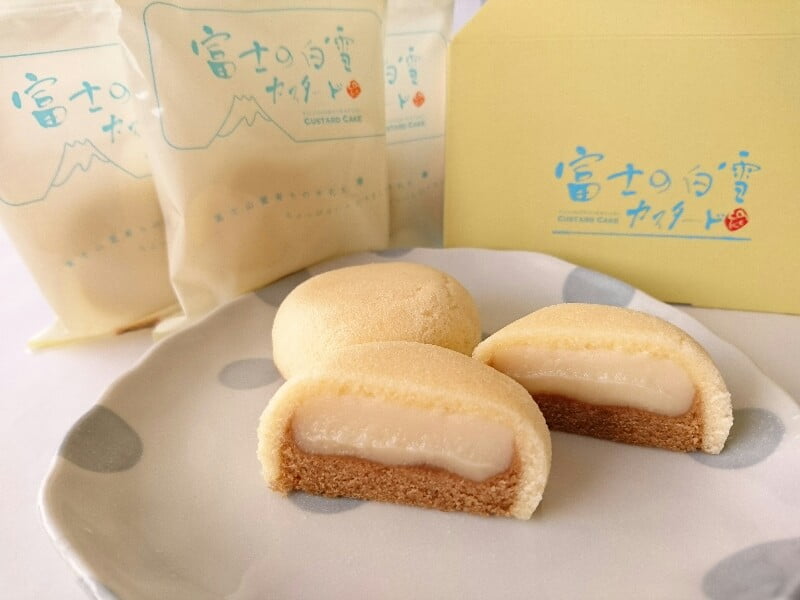 富士の白雪カスタードケーキ アップ