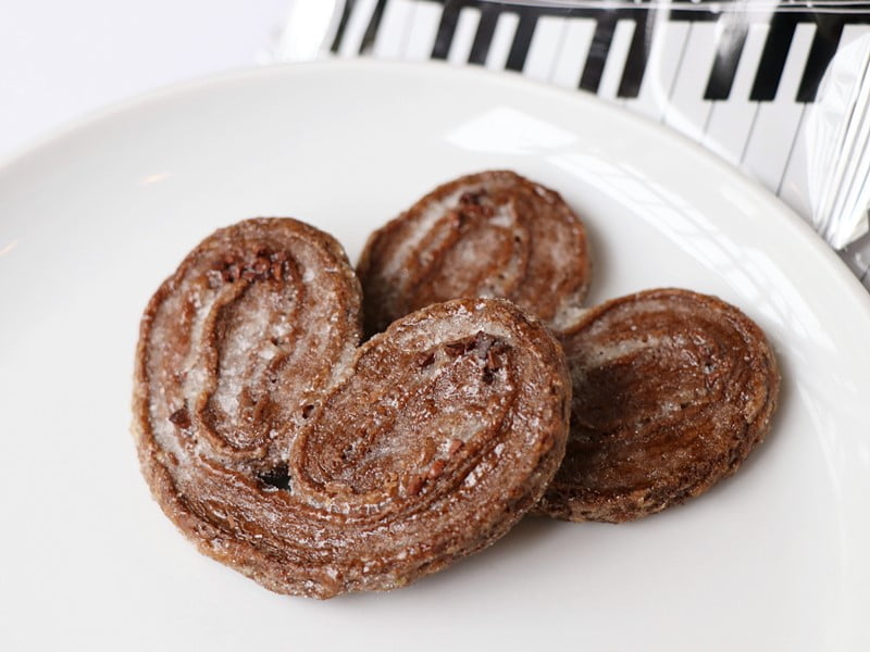 源氏パイ ピアノブラック 中身(拡大)の写真