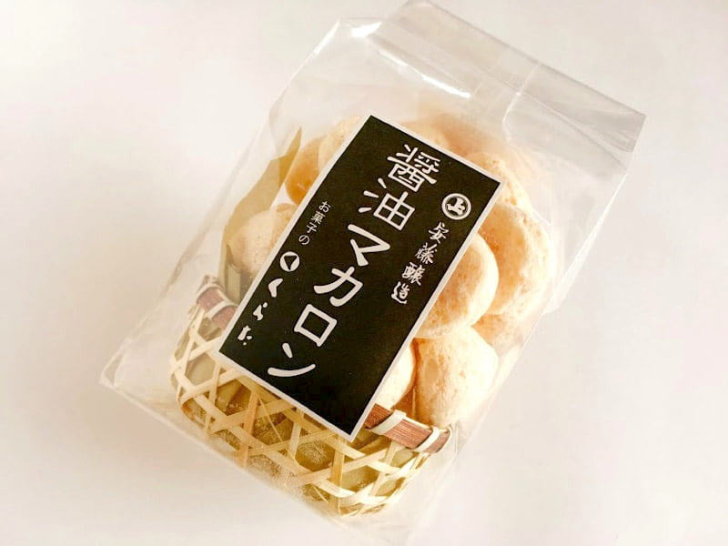 くらた 醤油マカロン外装