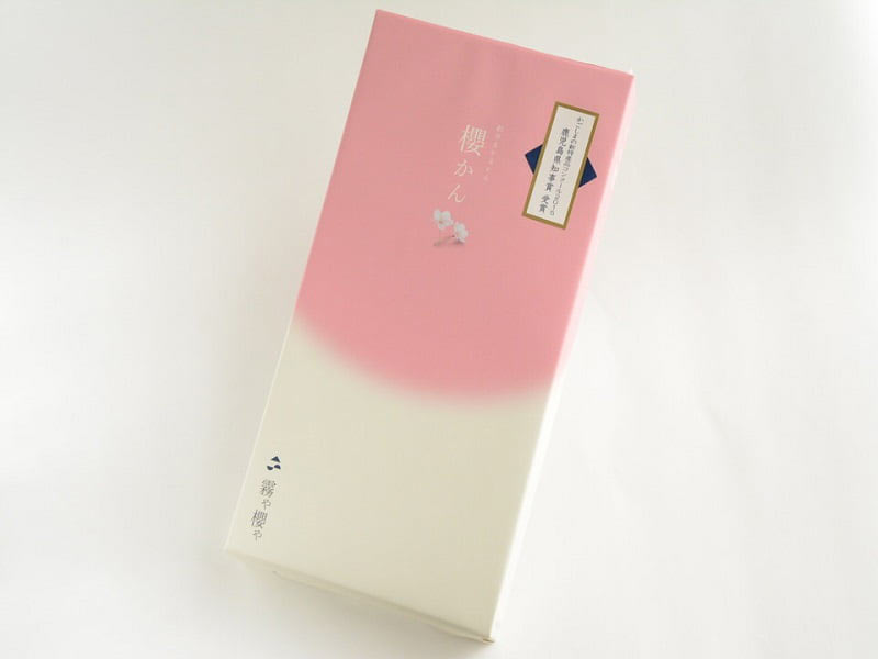 創作生かるかん「桜かん」外装