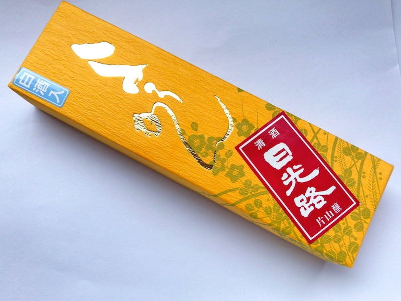 白酒入ようかん 外装