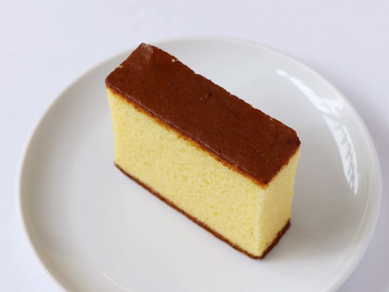 文明堂総本店 カステラ カット包装タイプ レギュラー 中身(拡大)の写真