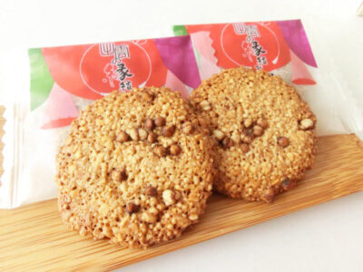 出雲の縁結び そばの実煎餅