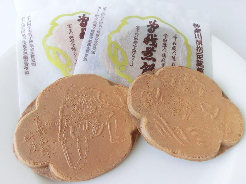 曽我煎餅　アップ