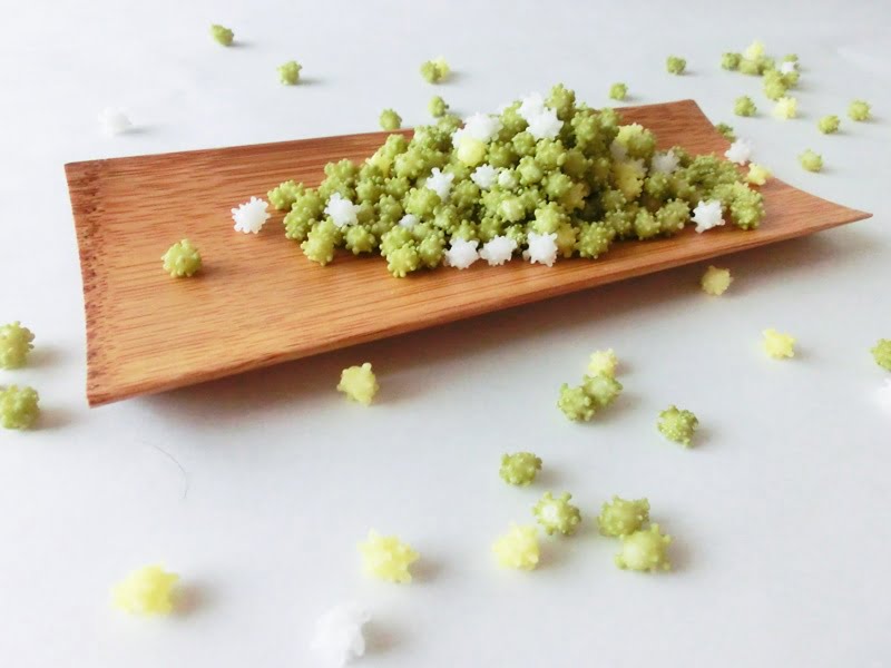 浮き星　白鳥（抹茶）　中身