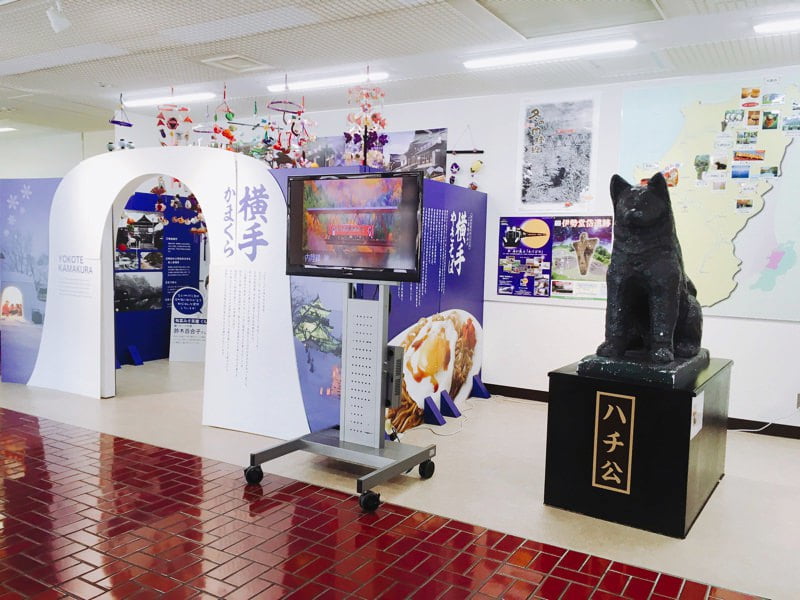 秋田空港内装