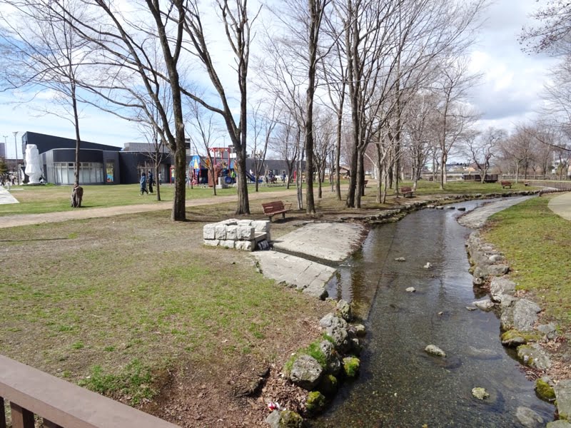 サーモンパーク千歳の小川