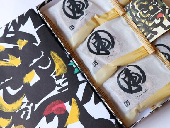 名物かまど 虎饅頭 中身(全体)の写真