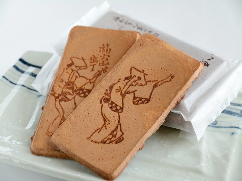 夜久花月堂踊せんべい 中身写真