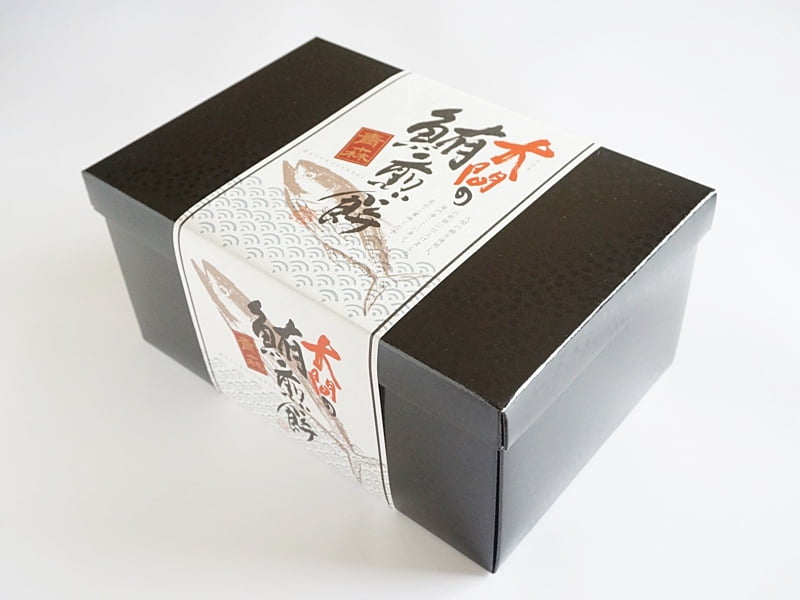 大間の鮪煎餅外装