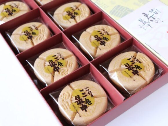 三色最中 中身(全体)の写真