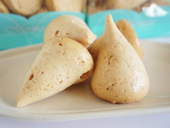 鶴岡木村屋 ムラング(ココナッツ・アーモンド)中身