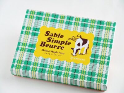 バターと小麦のさっくりサブレ(ミルク＆メープルナッツ)