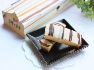 信州芽吹堂 信州白樺の並木