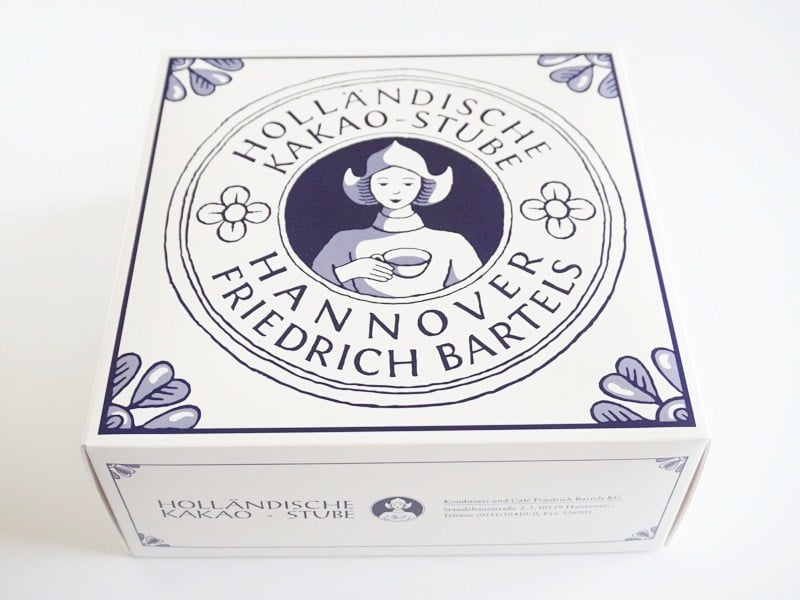 HOLLANDISCHE KAKAO-STUBE バウムクーヘン外装