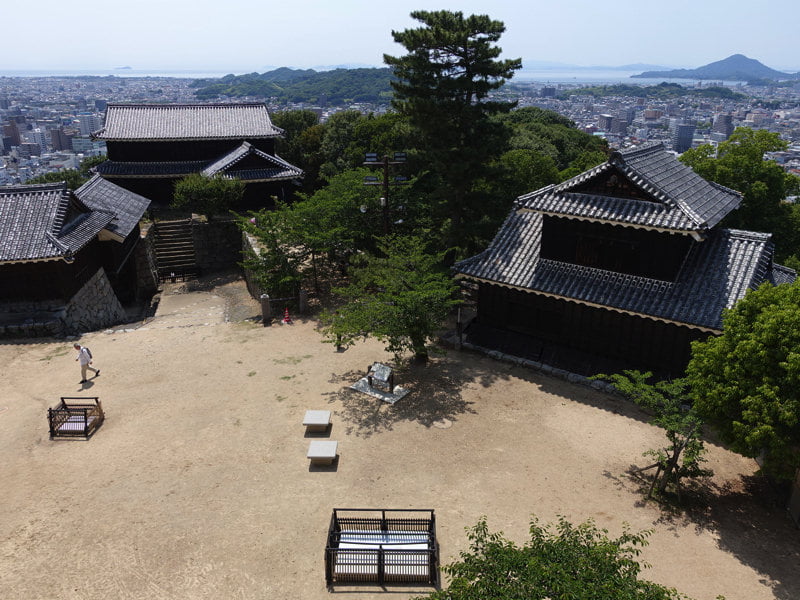 松山城