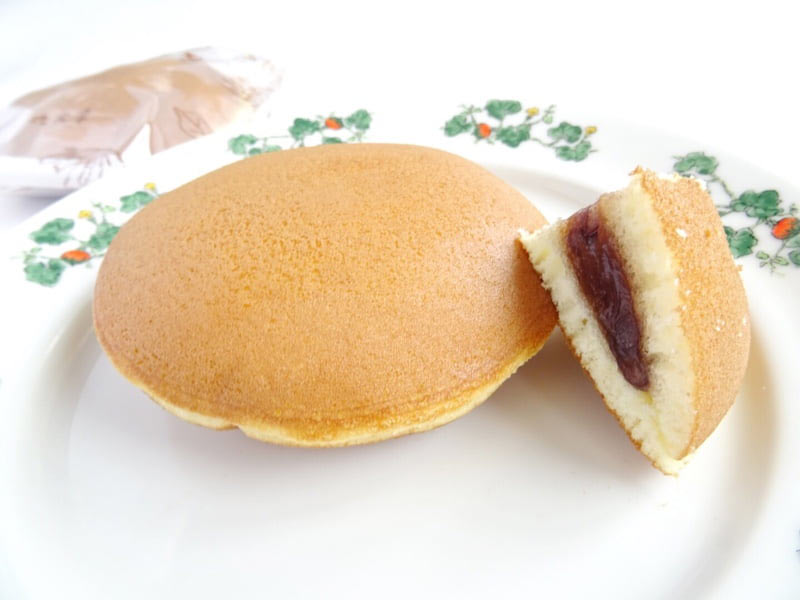 六花亭のどらやきの中身（拡大）