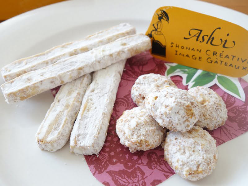 湘南チーズパイ・コーンフレーククッキー　アップ