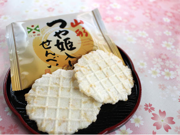 つや姫せんべい_中身