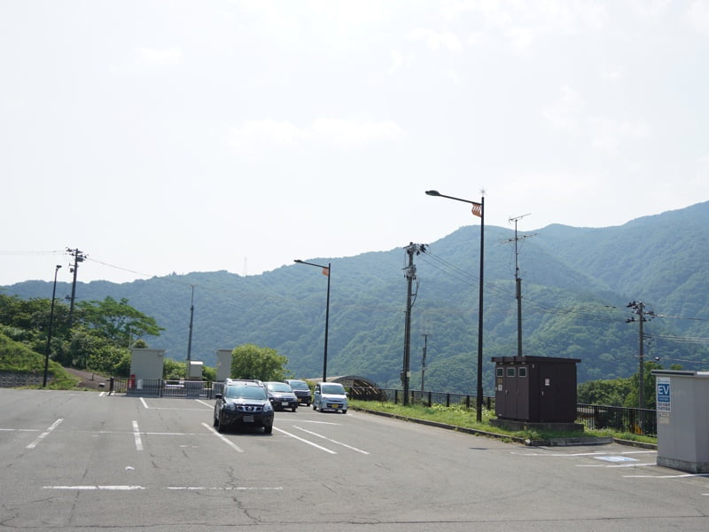 道の駅錦秋湖駐車場