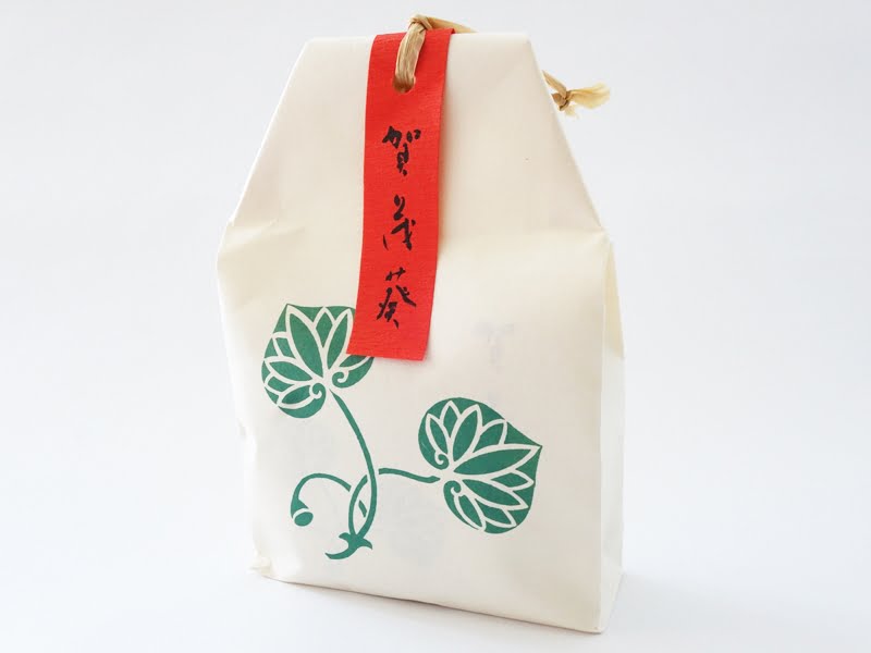 加茂葵　外装