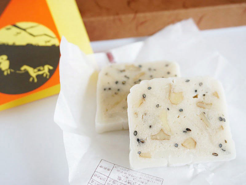 まつだ松林堂 明がらす中身