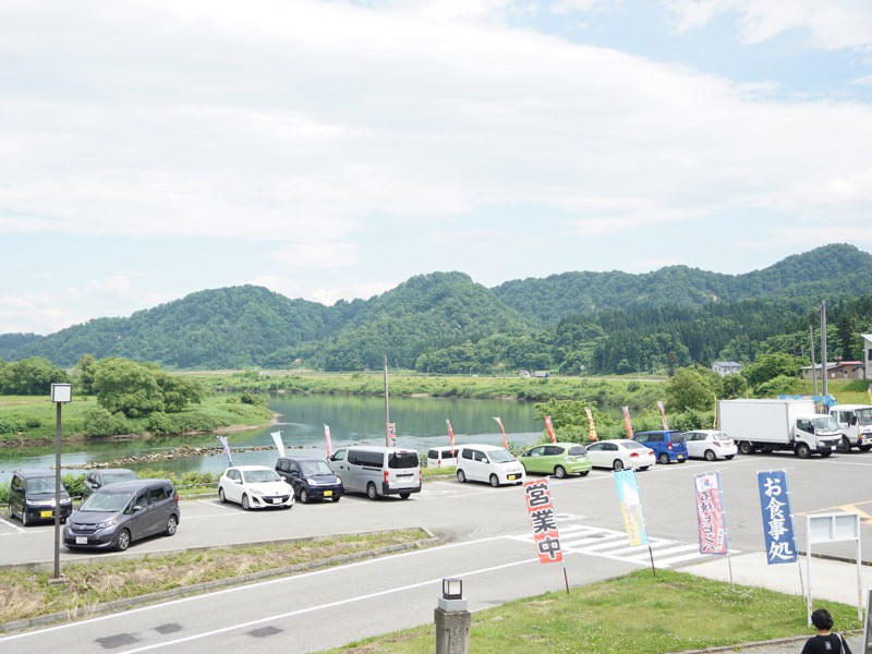 道の駅とざわ駐車場