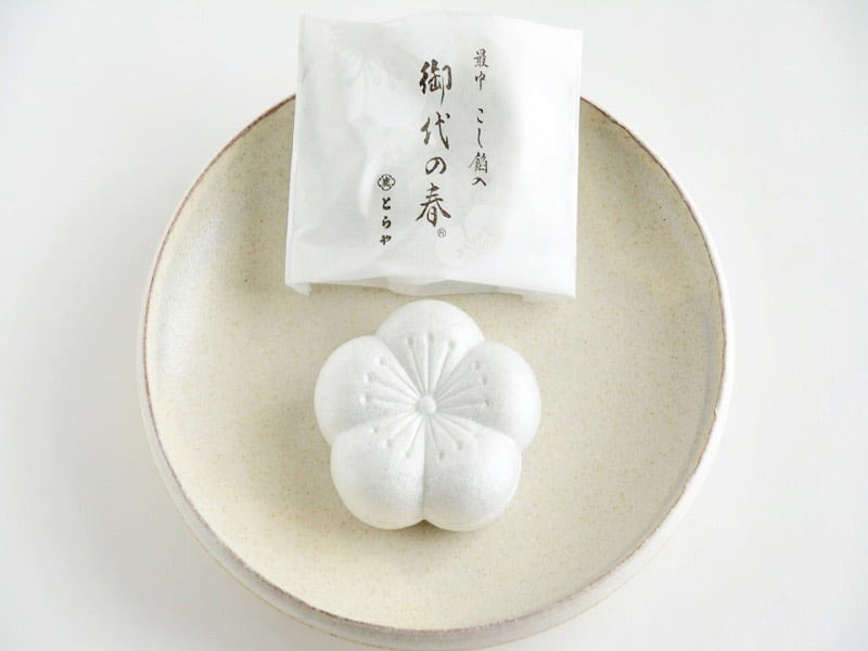 御代の春(白) 中身写真