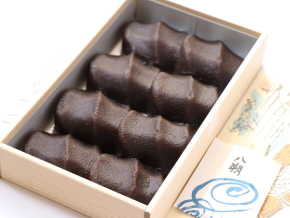 八朔粟餅 中身(全体)の写真