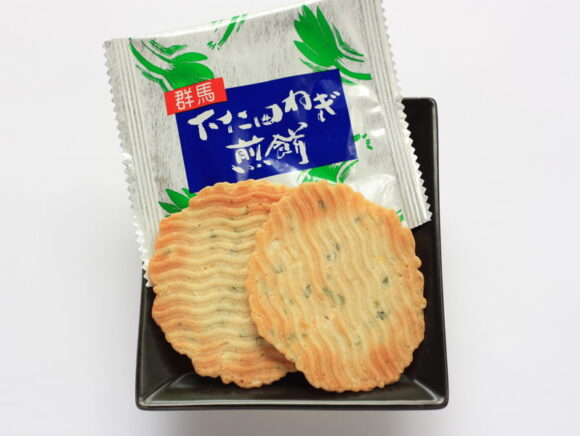 下仁田ねぎ煎餅　中身の写真