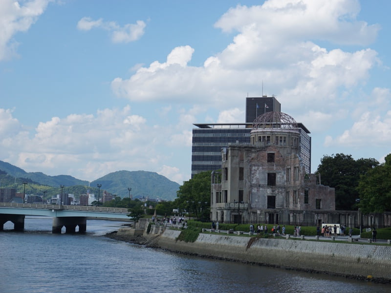 広島平和記念公園原爆ドーム