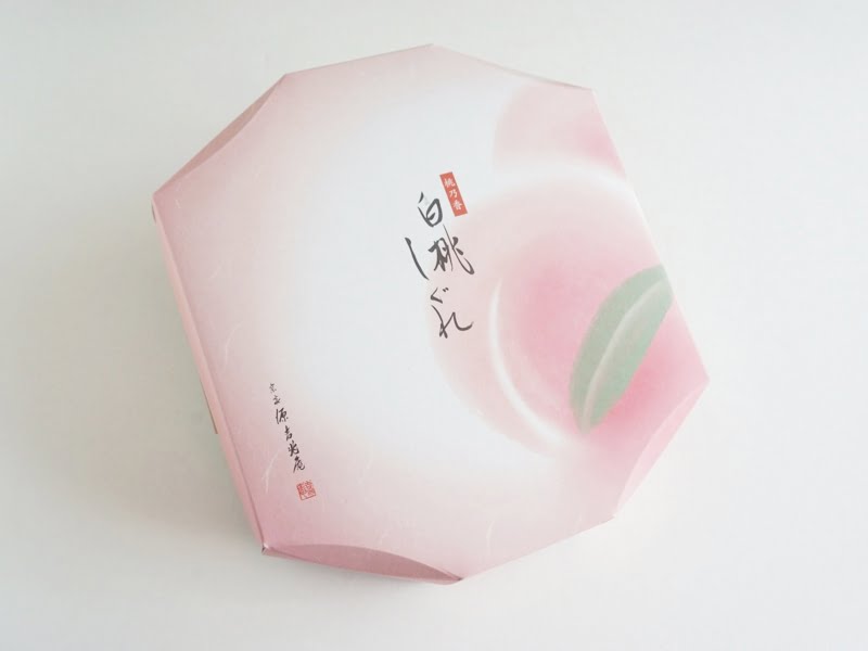 源吉兆庵 清水白桃しぐれ外装