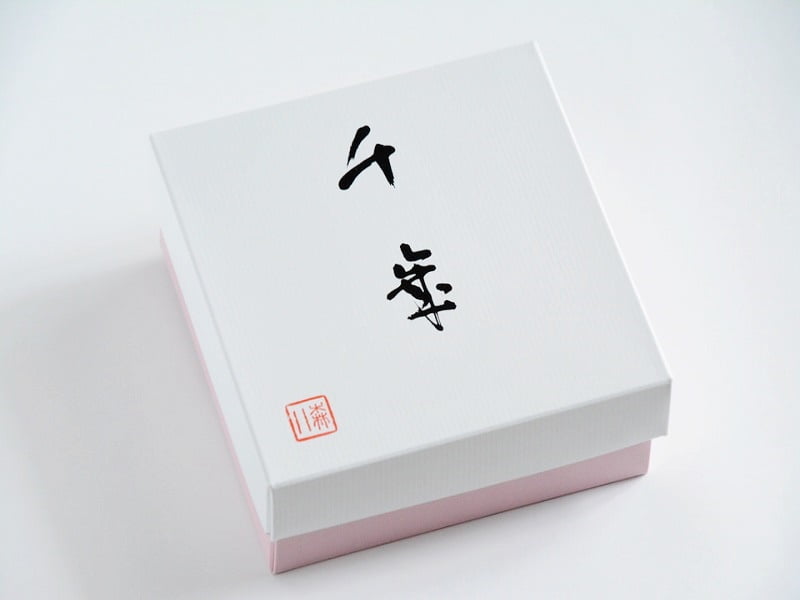 森八千歳 外装