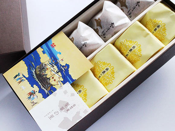 千鳥屋宗家 名菓撰詰合せ 開封した写真