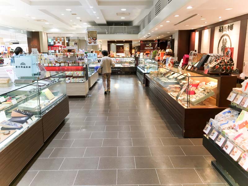 八木橋 1階お土産売場