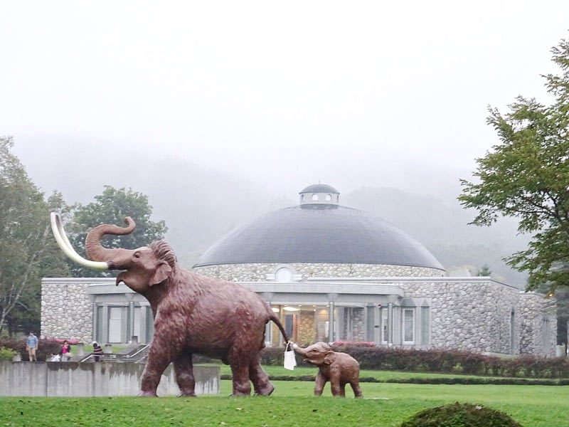 道の駅忠類のナウマン象