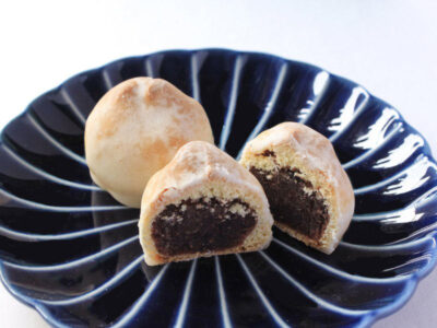 谷中岡埜栄泉 浮草