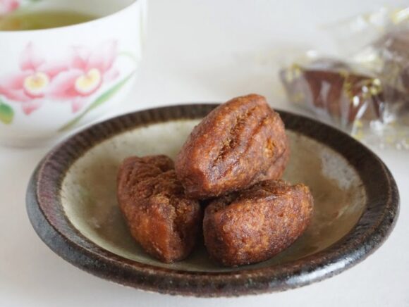 ゆかり堂製菓 そふとかりんとう 黒糖がけ中身