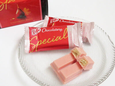 キットカット ショコラトリースペシャル ストロベリーメープル