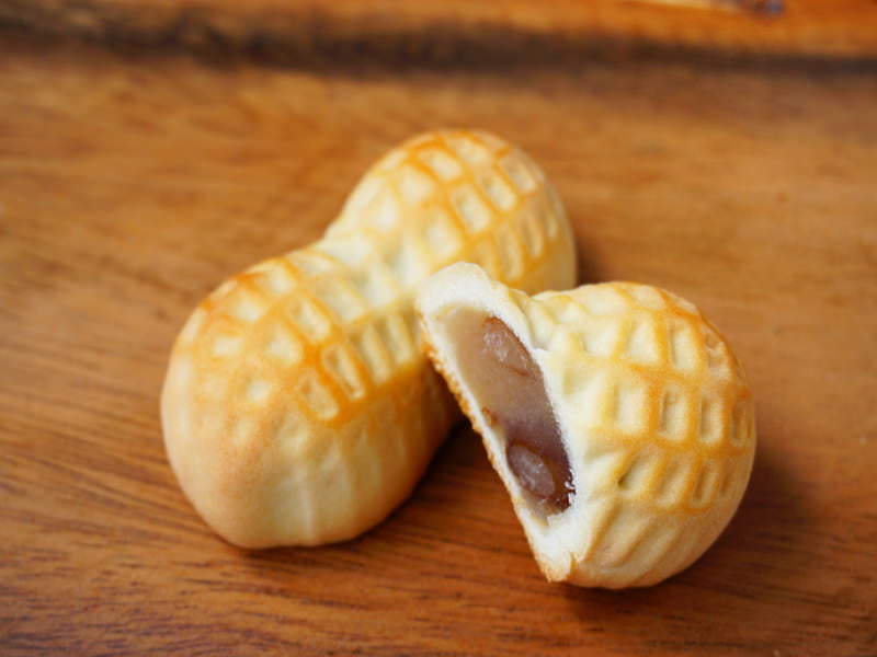 なごみの米屋　ぴーなっつ饅頭　中身の写真(断面)