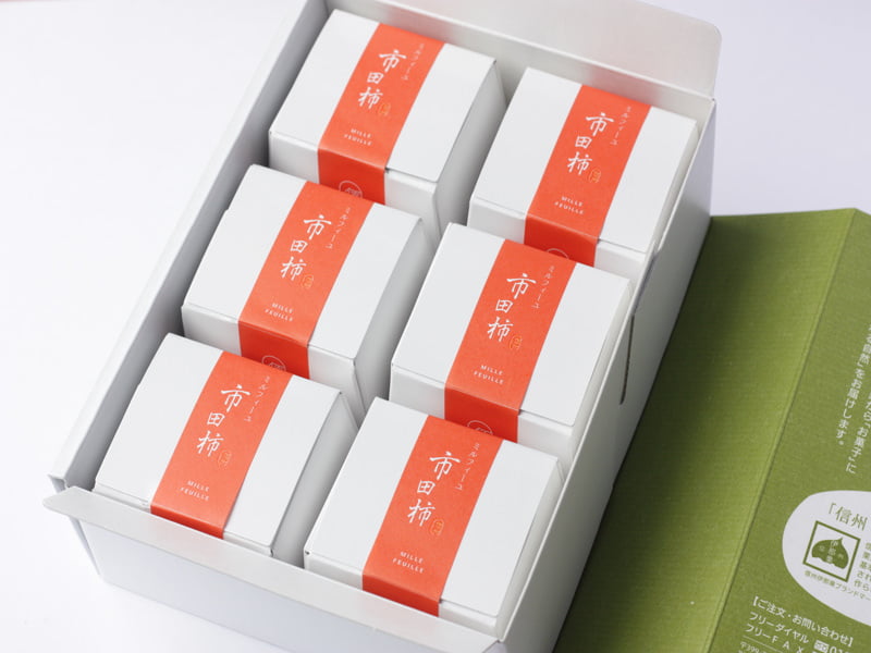 信州里の菓工房　市田柿のミルフィーユ　開封した写真