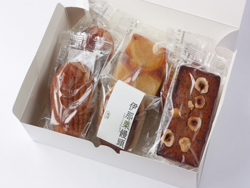 信州里の菓工房　陣屋の小判焼き菓子　開封した写真