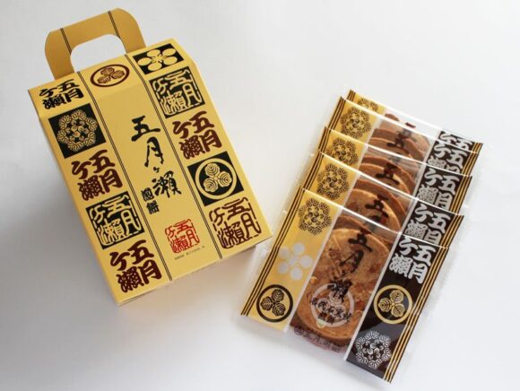 五月ヶ瀨煎餅 開封した写真