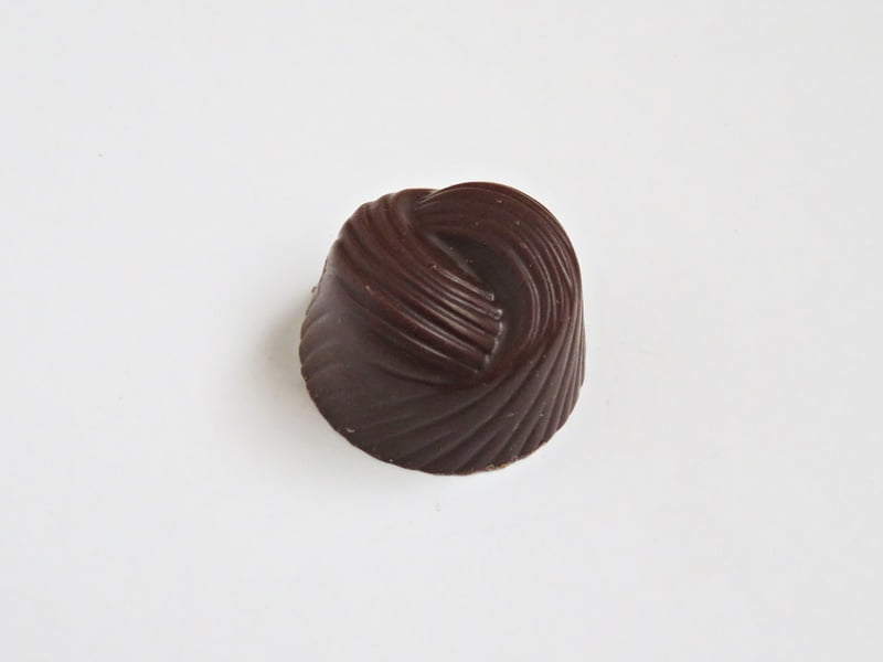 COCO ロー&ビーントゥバーチョコレート 8 マイルド