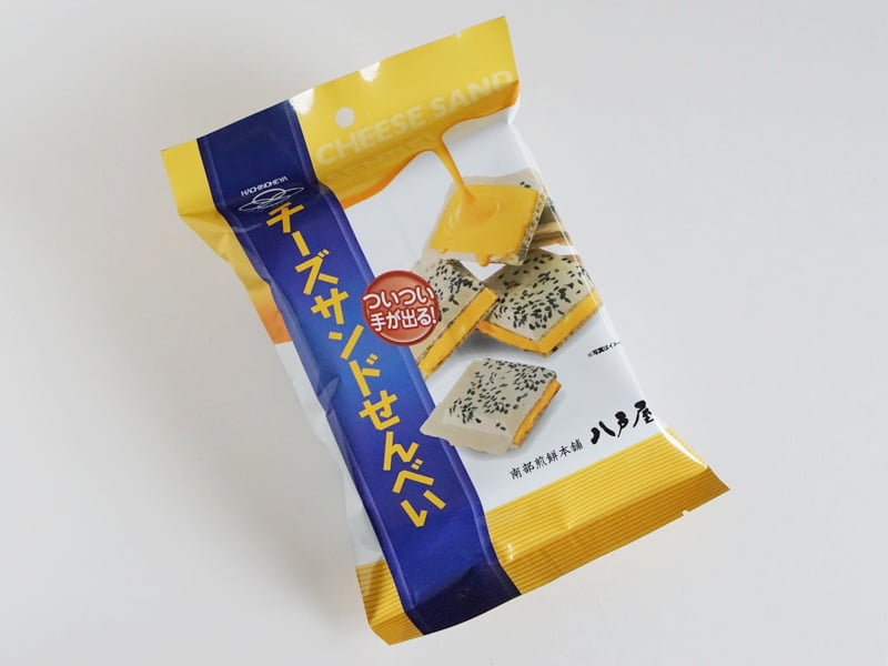 八戸屋 チーズサンドせんべい外装